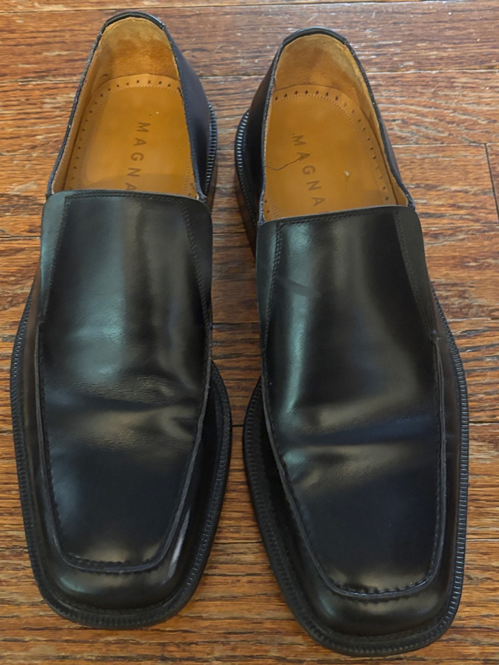 Men’s Magnanni Black Leather Slip-On Dress Loafers Size 9 D Made in Spain